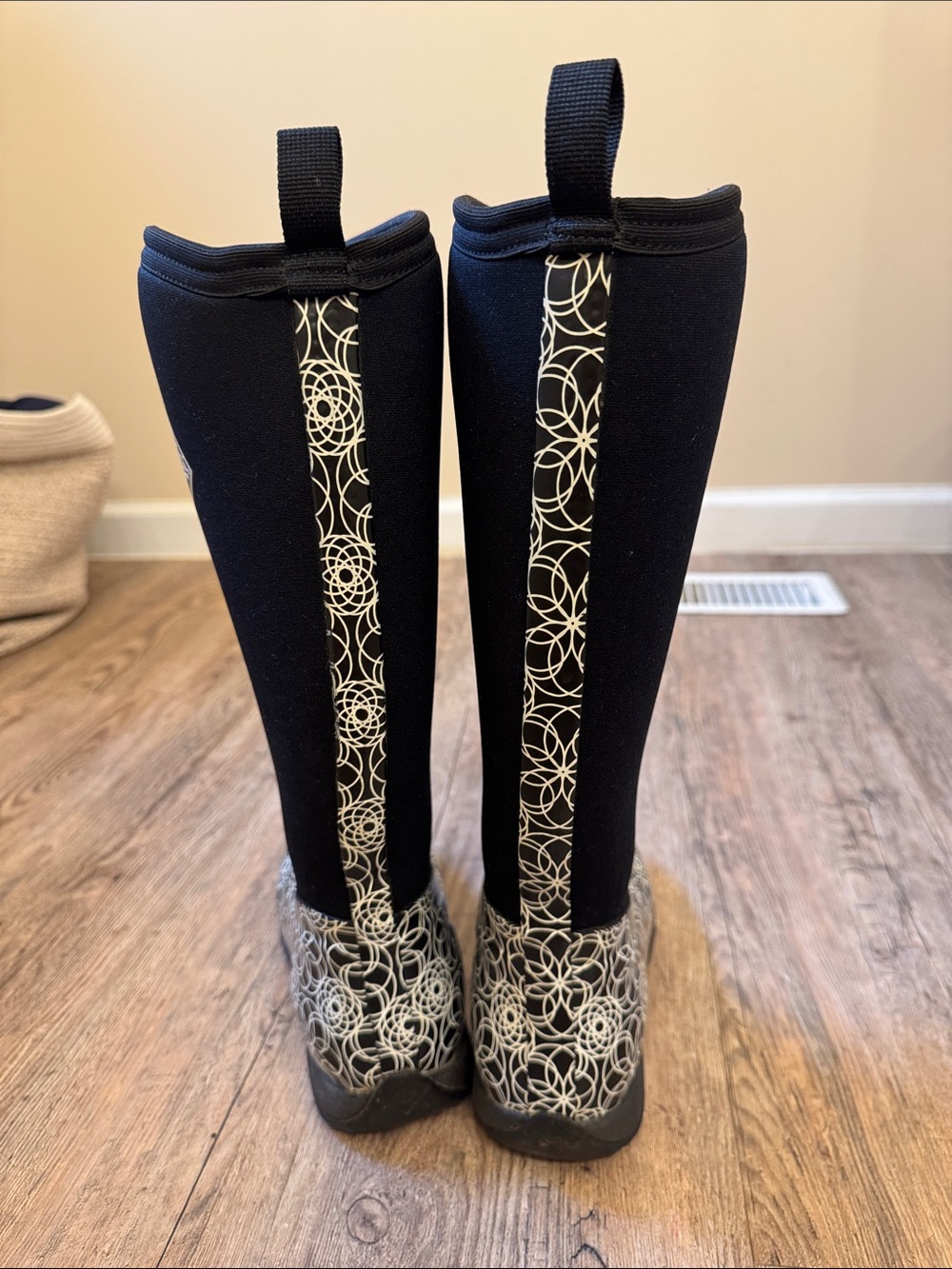 Muck Boot Company Women's Black & White Patterned Tall Waterproof Boots - Picture 5 of 6